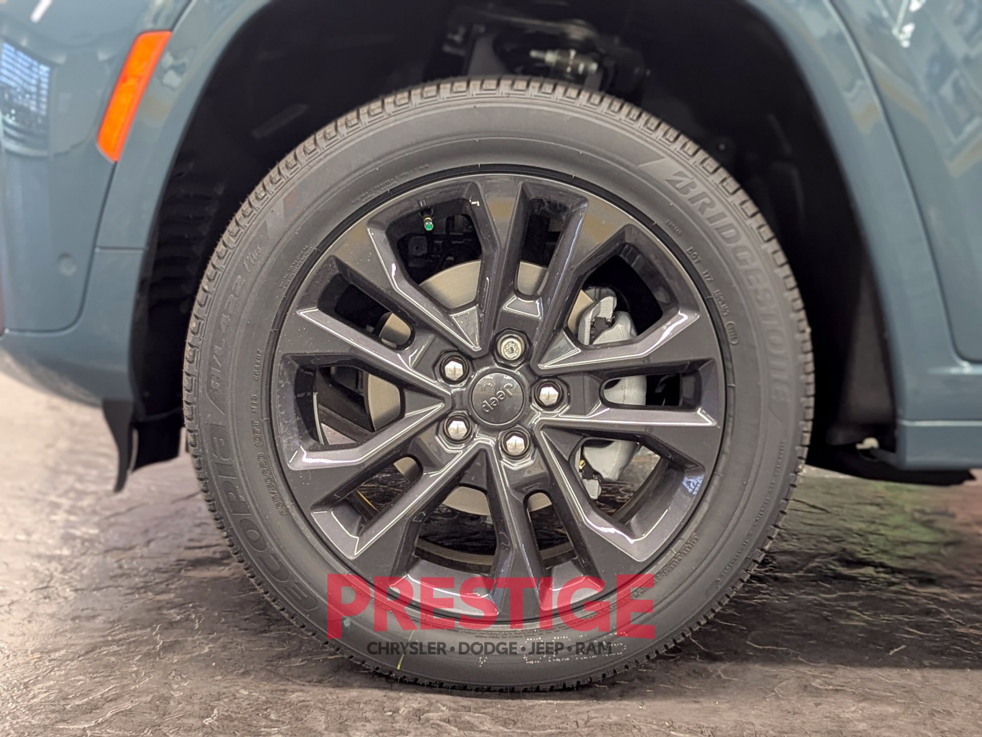New 2026 Jeep Grand Cherokee Limited AWD/4WD image 11