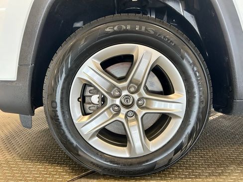 Used 2023 Jeep Compass Latitude AWD/4WD image 29
