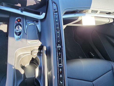 Used 2023 Chevrolet Corvette Stingray Preferred Conv w/ Z51 Performance Package image 17