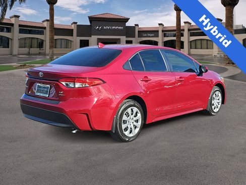 Used 2026 Toyota Corolla LE image 8