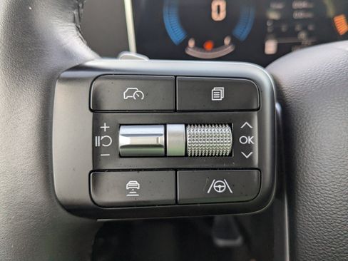 Used 2025 Hyundai Santa Fe SE image 29