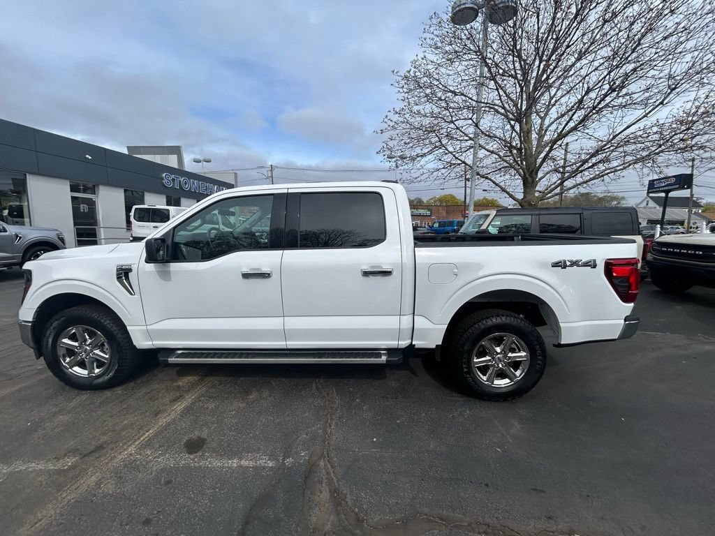 Used 2025 Ford F150 XLT w/ Equipment Group 301A Standard AWD/4WD image 4