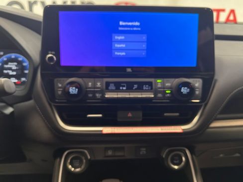 New 2026 Toyota Grand Highlander AWD image 32