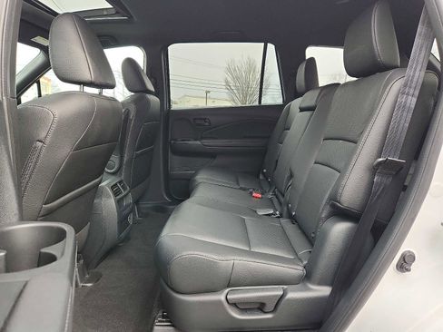 Used 2023 Honda Passport EX-L image 10