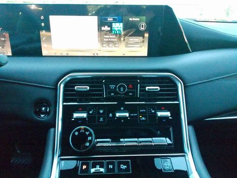 New 2026 Nissan Armada SL image 38