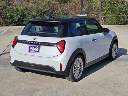 Certified 2025 MINI Cooper S image 5
