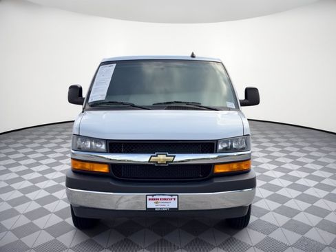 Used 2025 Chevrolet Express 2500 w/ Driver Convenience Package RWD image 6