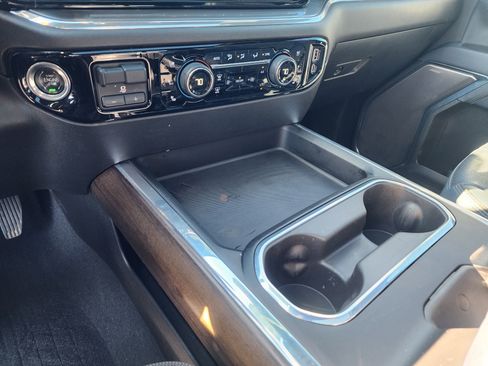 Used 2024 Chevrolet Silverado 3500 High Country w/ High Country Premium Package image 37