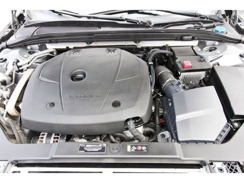 Used 2019 Volvo S60 T5 R-Design FWD image 31