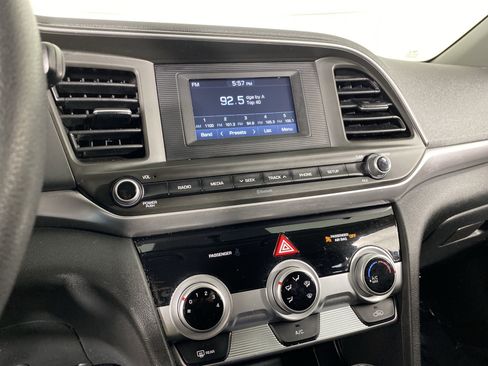 Used 2019 Hyundai Elantra SE w/ Cargo Package image 26