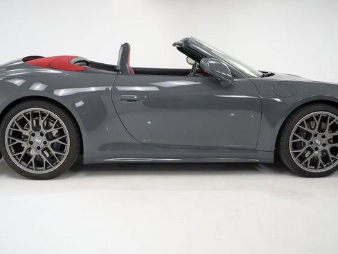 New 2025 Porsche 911 Carrera image 9