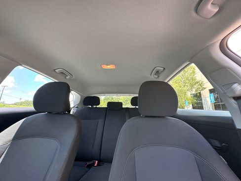 Used 2026 Hyundai Kona SE FWD image 31