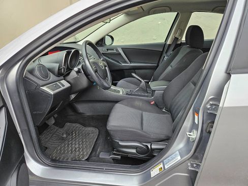 Used 2010 MAZDA MAZDA3 i Touring image 8