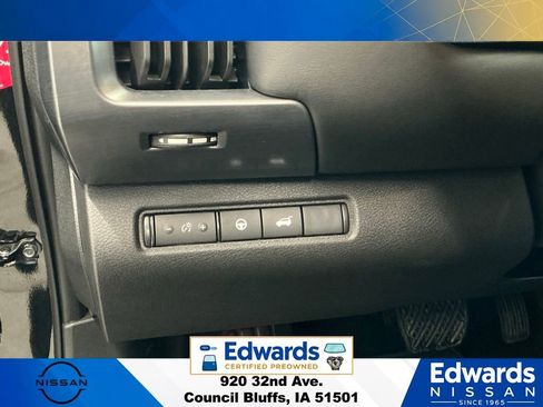 Used 2025 Nissan Pathfinder SL w/ Cargo Package AWD/4WD image 31