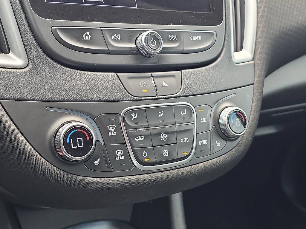 Used 2023 Chevrolet Malibu LT FWD image 19