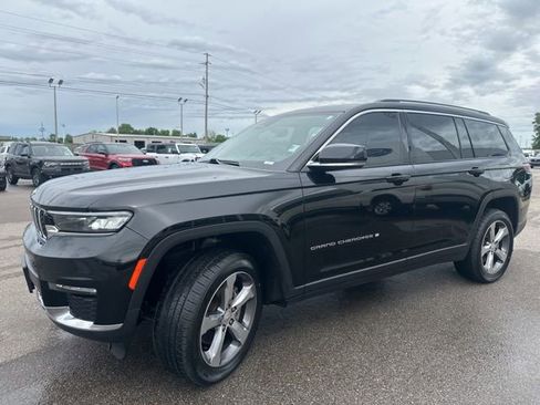 Used 2022 Jeep Grand Cherokee L Limited AWD/4WD image 28
