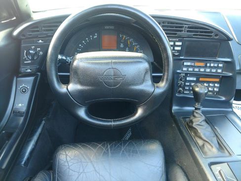 Used 1994 Chevrolet Corvette Convertible RWD image 12