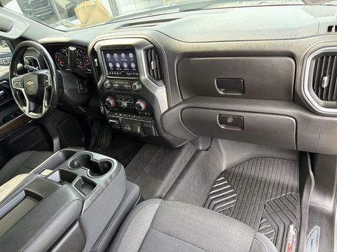 Used 2022 Chevrolet Silverado 1500 LT AWD/4WD image 16