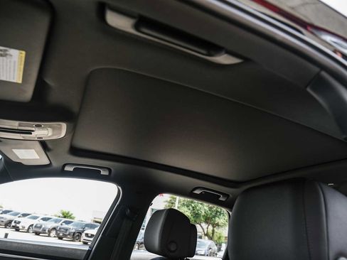 Used 2019 Audi Q3 2.0T Premium Plus w/ Premium Plus Package AWD/4WD image 5