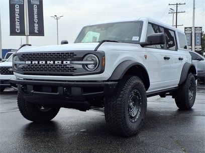 New 2025 Ford Bronco Badlands w/ Sasquatch Package