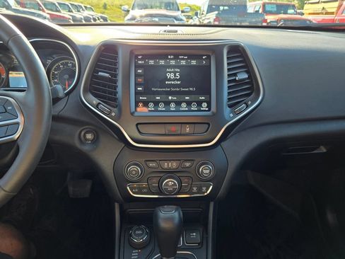 Used 2022 Jeep Cherokee Latitude Lux AWD/4WD image 21