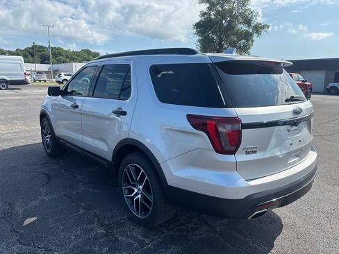 Used 2016 Ford Explorer Sport w/ Equipment Group 401A AWD/4WD image 4