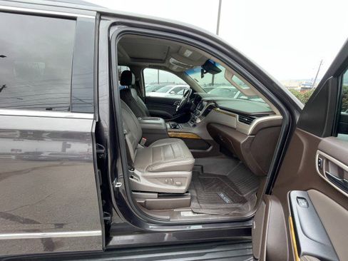 Used 2017 GMC Yukon Denali w/ Open Road Package image 21
