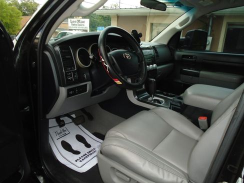 Used 2007 Toyota Tundra SR5 RWD image 8