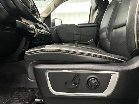 Used 2020 RAM 1500 Laramie AWD/4WD image 18