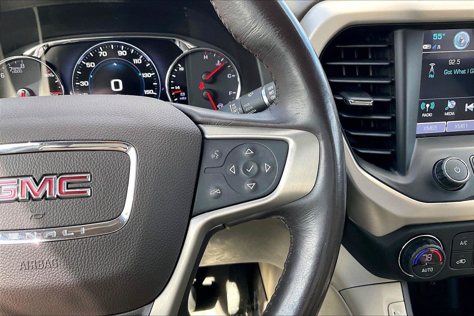 Used 2019 GMC Acadia Denali w/ Technology Package AWD/4WD image 19