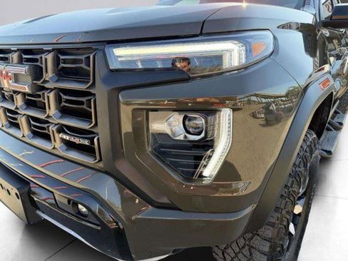 Used 2024 GMC Canyon AT4X AWD/4WD image 12