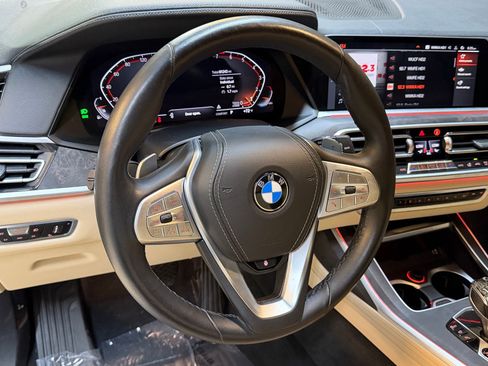 Used 2022 BMW X7 xDrive40i w/ Executive Package image 15