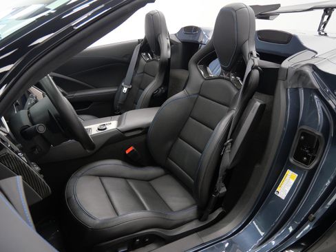 Used 2019 Chevrolet Corvette ZR1 RWD image 23