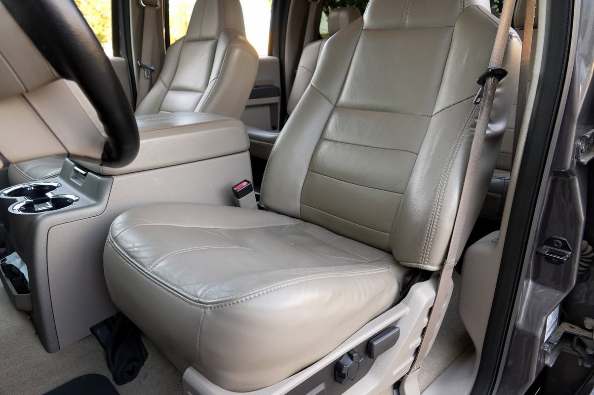 Used 2008 Ford F250 Lariat AWD/4WD image 6
