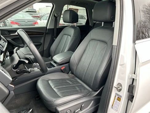 Used 2018 Audi Q5 2.0T Premium Plus w/ Premium Plus Package image 14