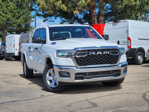 Used 2025 RAM 1500 Big Horn AWD/4WD image 1