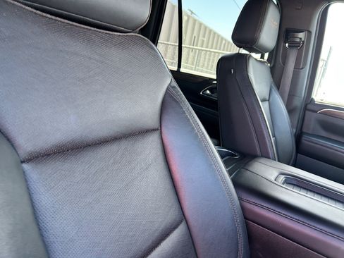 Used 2021 Chevrolet Tahoe High Country AWD/4WD image 13
