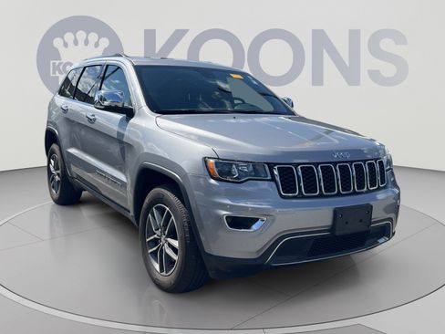 Used 2017 Jeep Grand Cherokee Limited w/ Trailer Tow Group IV AWD/4WD image 5
