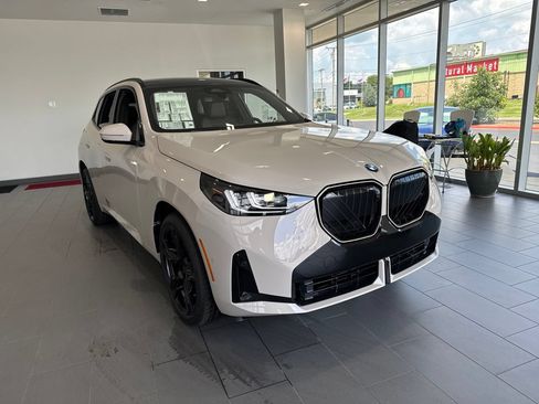 New 2026 BMW X3 xDrive30i w/ Premium Package AWD/4WD image 2