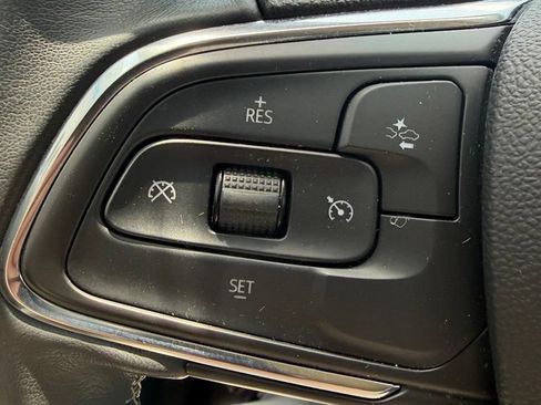Used 2023 Buick Encore GX Select w/ Sport Touring Package FWD image 26