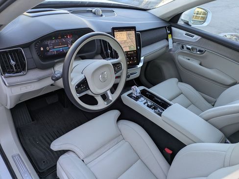 New 2026 Volvo XC90 T8 Ultra AWD/4WD image 11