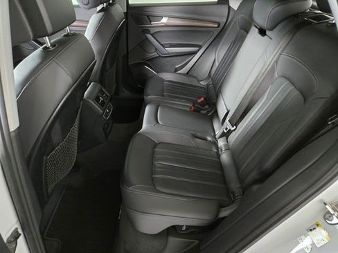 Used 2021 Audi Q5 2.0T Premium w/ Convenience Package image 15