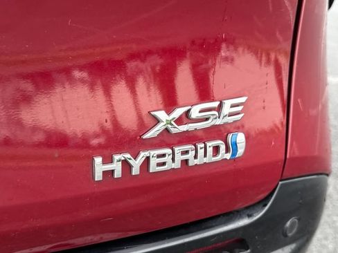 Used 2024 Toyota Sienna XSE w/ XSE Plus Package FWD image 21