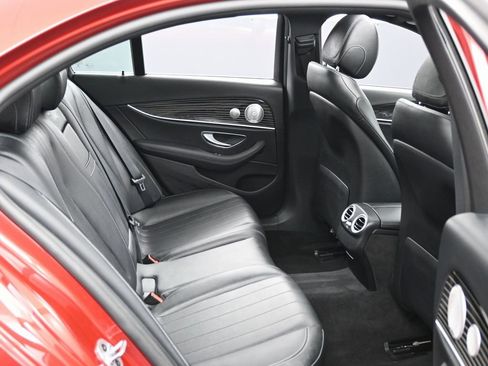 Used 2020 Mercedes-Benz E 350 4MATIC Sedan w/ Premium Package image 36