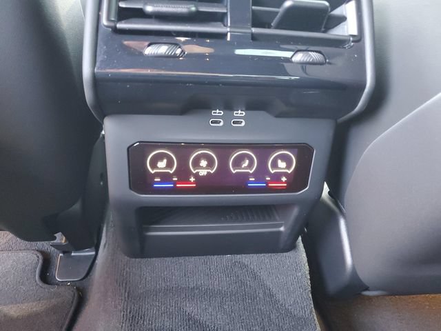 Used 2025 BMW M5 w/ Carbon Package AWD/4WD image 24