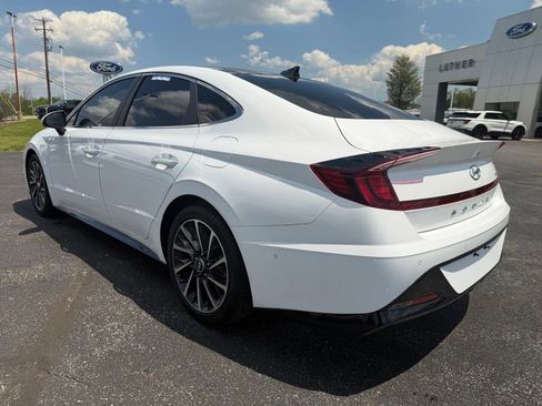 Used 2023 Hyundai Sonata Limited w/ Cargo Package FWD image 3