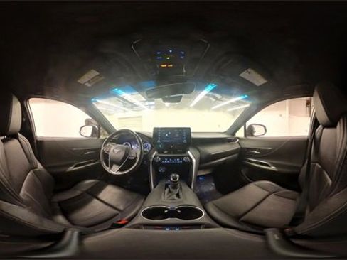 Used 2021 Toyota Venza XLE image 37