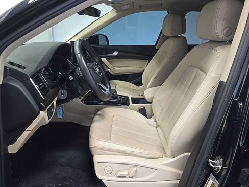 Used 2023 Audi Q5 2.0T Premium w/ Convenience Package AWD/4WD image 7