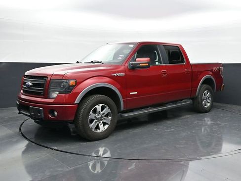 Used 2014 Ford F150 FX4 w/ Equipment Group 402A Luxury AWD/4WD image 3