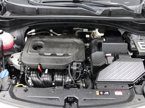 Used 2022 Kia Sportage LX image 9